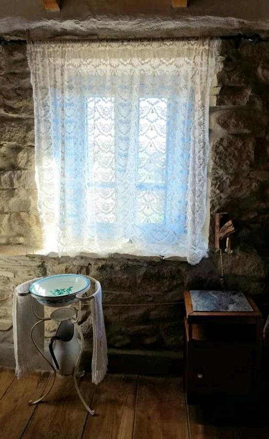 Hotel Sa domu de ziu Antoneddu Tuili Esterno foto