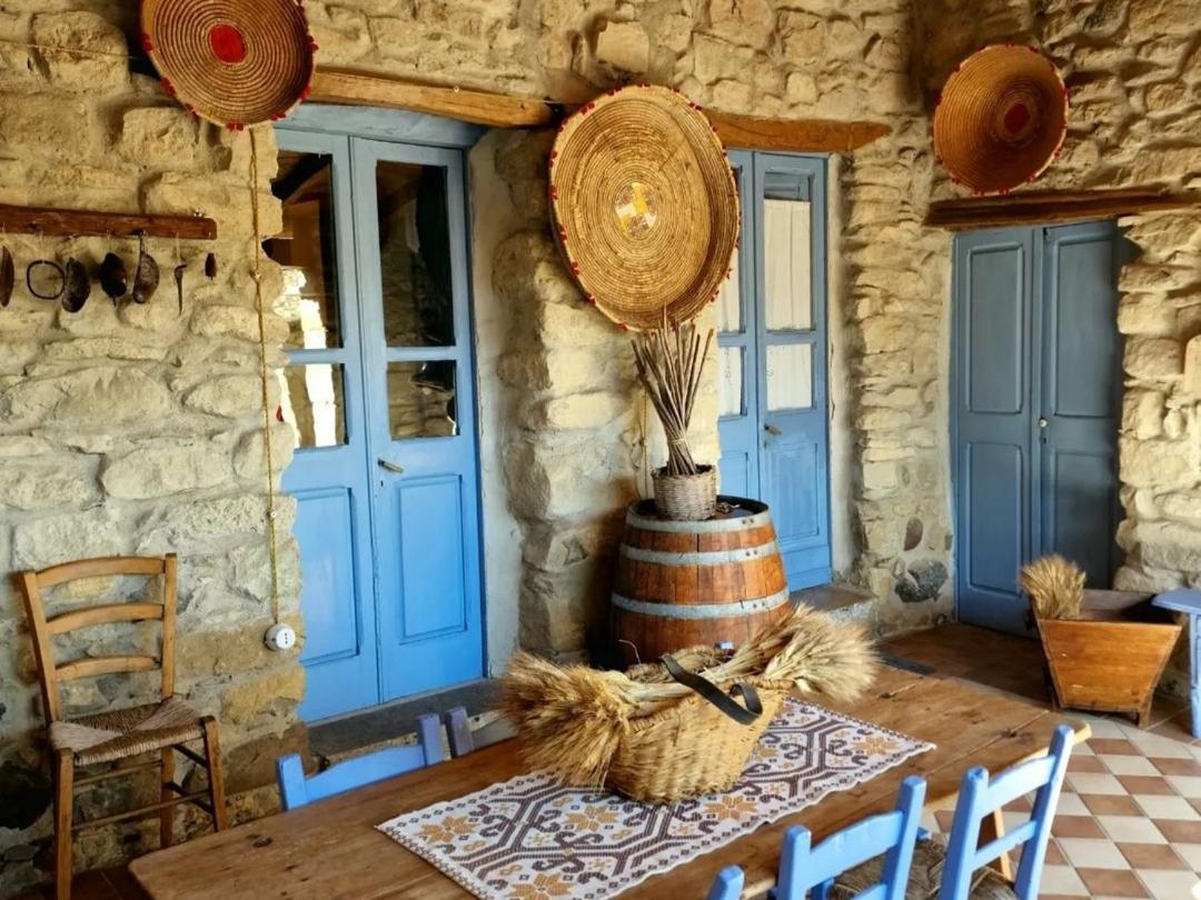 Hotel Sa domu de ziu Antoneddu Tuili Esterno foto
