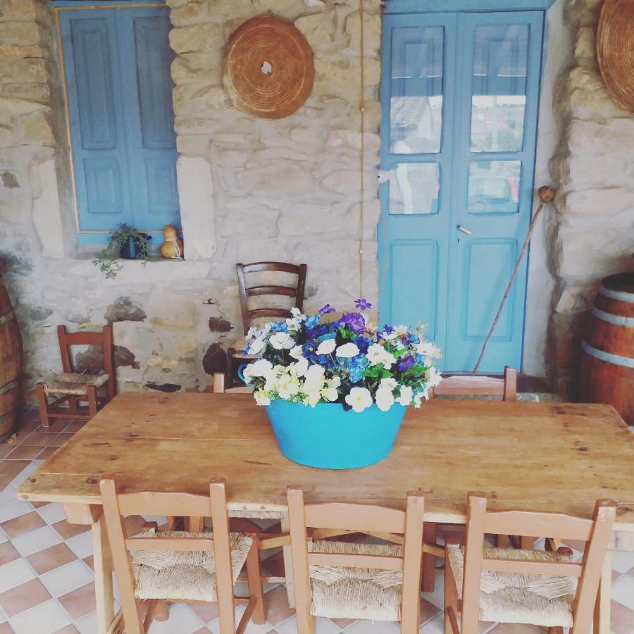 Hotel Sa domu de ziu Antoneddu Tuili Esterno foto